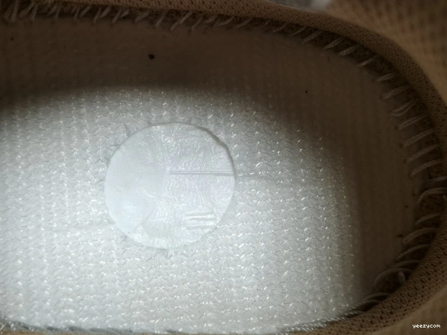 Adidas Boost GW0297 Amber Enflame 700 Yeezy 1021